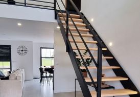 Escalier droit en métal et escalier droit en bois – Mon Aménagement Maison